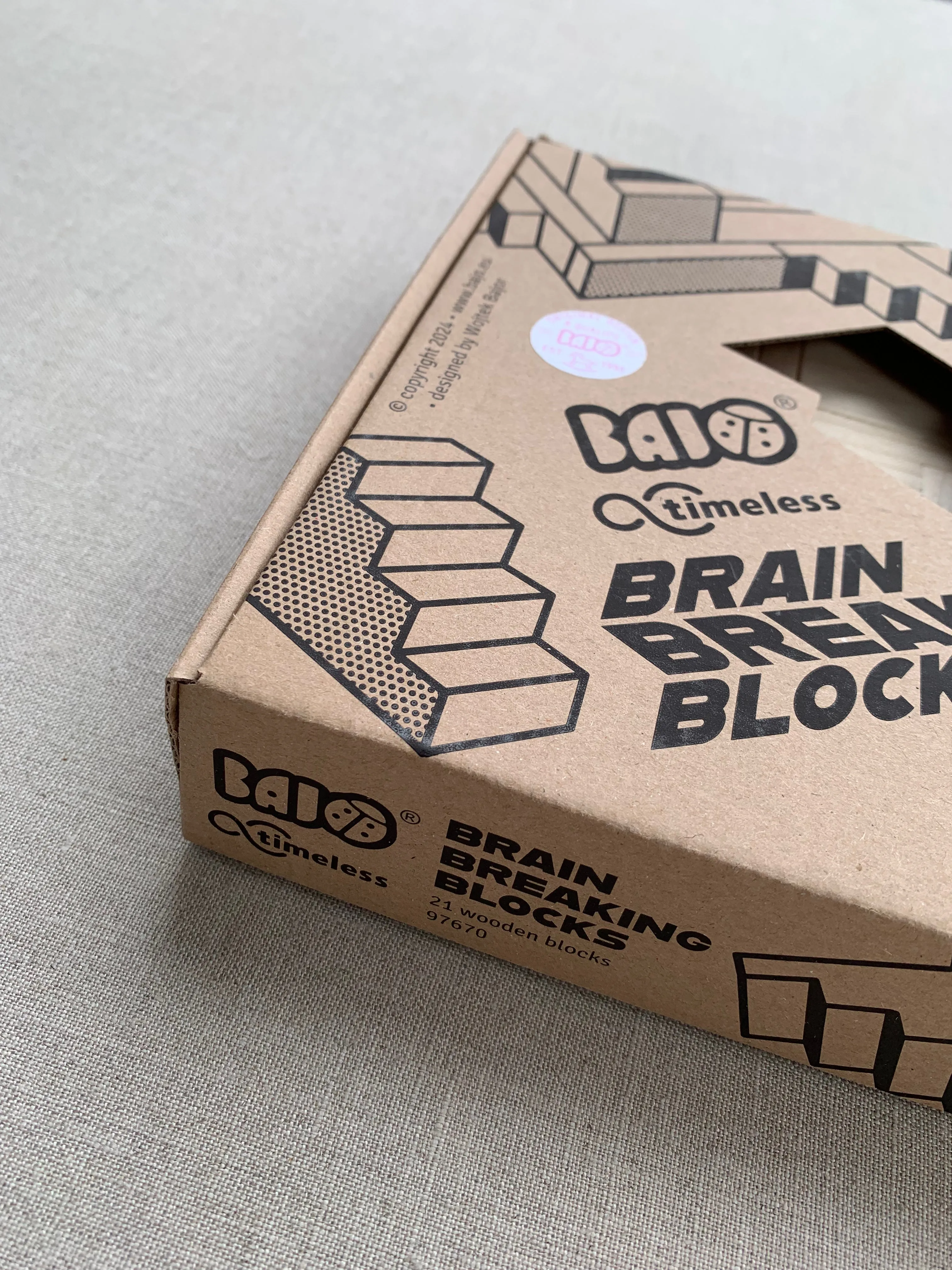 Bajo Brain Breaking Blocks