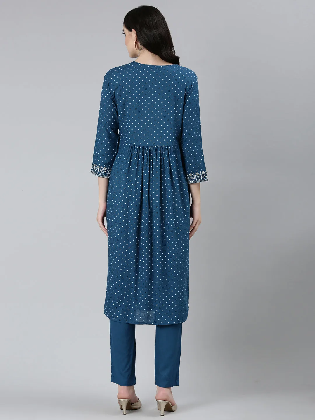 Neeru's Blue Regular Straight Floral Kurta Sets And Trousers